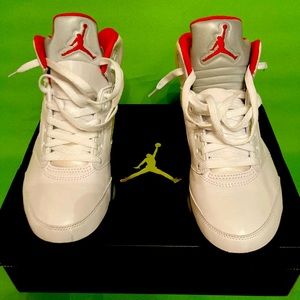 Jordan’s retro 5 red